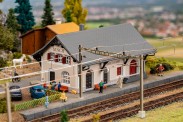 Faller 212125 Bahnhof Susch 