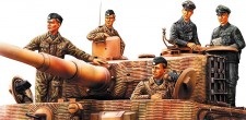 HobbyBoss 84401 Deutsche Panzerbesatzung, Normandie 1944 