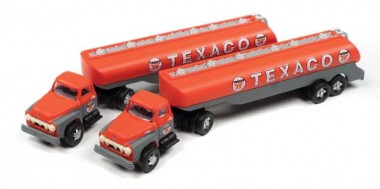 Classic Metal Works 51202 Ford Tract w/Tank Texaco 