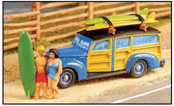 GHQ 57018 Woody Station Wagon w/Surfboards & Surfe 