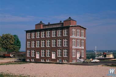 Walthers 3069 Front Street Warehouse 