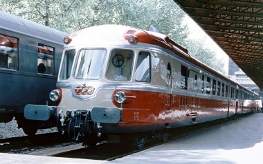 Jouef HJ2461 SNCF Triebwagen RGP1 Ep.3 