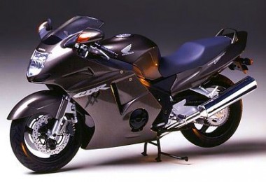 Tamiya 14070 Honda CBR 1100XX  Super Blackbird    