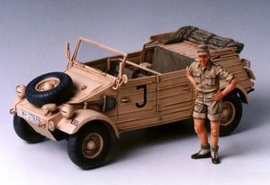 Tamiya 35238 Kübelwagen.Typ 82 Afrika-Korps 