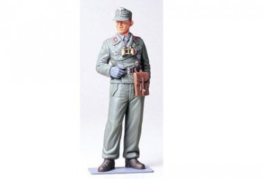 Tamiya 36301 WWII Figur Deutscher Panzersoldat 