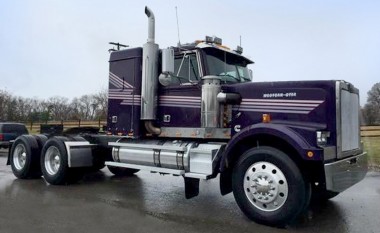 Italeri 3915 Classic US Truck Western Star 