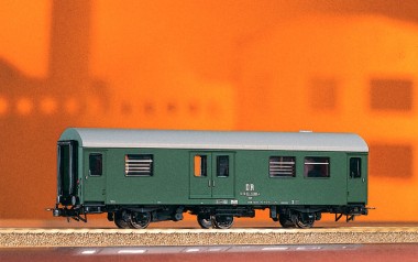 Piko 53022 DR Gepäckwagen 3-achs Ep.4 