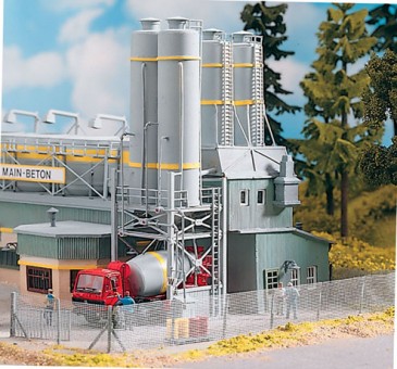 Piko 61131 Main-Beton Silos 