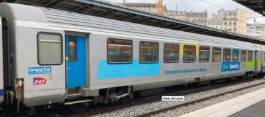 Piko 97312 SNCF Reisezugwagen-Set 2-tlg 2.Kl. Ep.6 