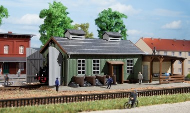 Auhagen 13286 Lokschuppen einständig 