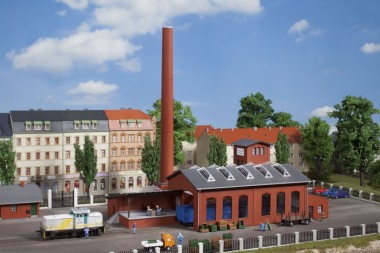 Auhagen 13341 Fabrikgebäude 