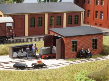 Auhagen 41708 Feldbahnlokschuppen 