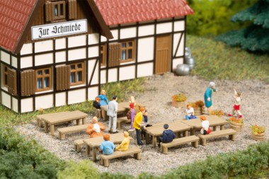 Auhagen 44650 Bänke, Tische 