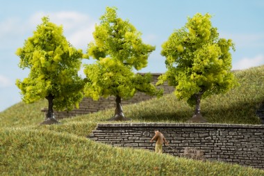 Auhagen 70935 Laubbäume hellgrün 7 cm 