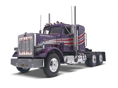Monogram / Revell 11506 Peterbilt T359 Conventional Tractor 