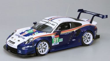 Nunu Model Kit. PN24049 Porsche 911 (Type 991) RSR 2018 Le Mans  