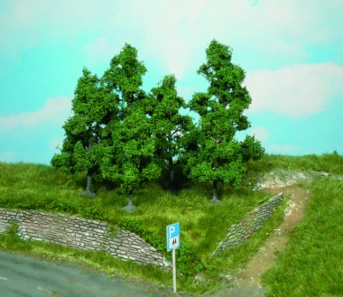 Heki 1933 Ostbäume 5cm 5 St. 