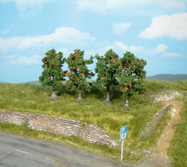 Heki 1961 5 Apfelbäume 7 cm 