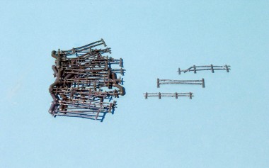 Heki 3135 Weidezäune H0, 30 Stück 