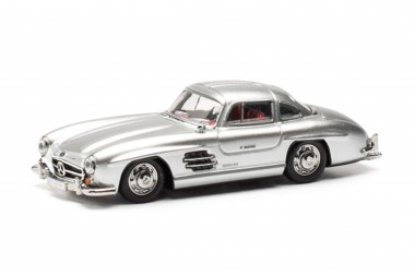 Herpa 430975 MB 300 SL Coupe silber 