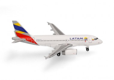 Herpa 538770 Airbus A319 LATAM Airlines Ecuador 