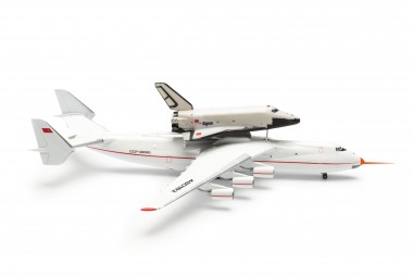 Herpa 562874 AN-225 Mriya & Buran Space Orbiter 