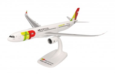 Herpa 612227-003 SnapFit: Airbus A330-900neo TAP Air Port 