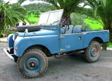 Schuco 450046800 PRO12: Land Rover 80 blau 
