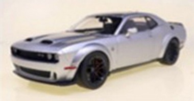 Solido S1805711 Dodge Challeger SRT Hellcat silber 