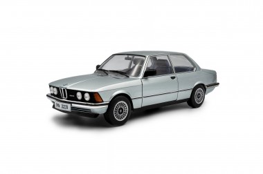 Solido S1812801 BMW E21 323I s. blau met. 1980 