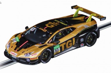 Carrera 23986 DIG124 Lamborghini Huracan GT3 GRT Grass 
