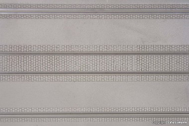 Kibri 34127 Straßenplatte mit Gleis 