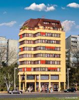 Kibri 38218 Hochhaus mit Ladenpassage m. Beleuchtung 