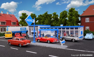 Kibri 38544 Historische Aral Tankstelle 