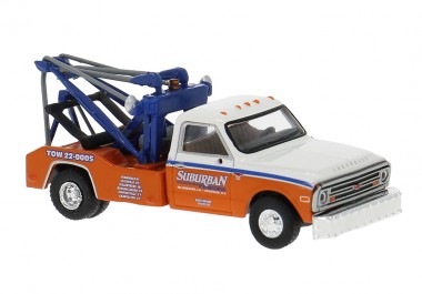 Brekina 19667 Chevrolet C30 Abschlepper Suburban 