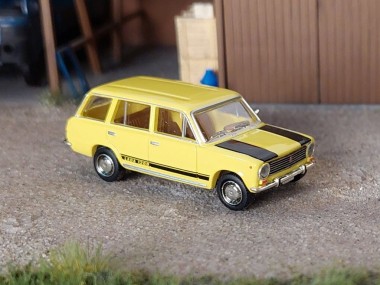 Modell Car Zenker 03-408 Lada 1200 Kombi, gelb m. schwarzem Dekor 