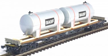 LOEWE 2440 Ladegut große Kessel B A S F / HO, 200  