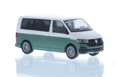 Rietze 11674 VW T6.1 Bus KR candyweiß/bay leaf green 