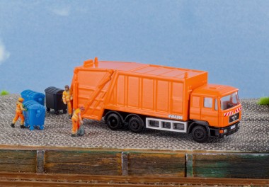 Lemke Minis 97001 MiNiScene Müllabfuhr mit Figuren neutral 