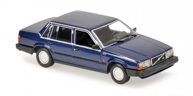 Minichamps 155171701 Volvo 740 GL Lim. dunkelblau 1986 
