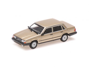 Minichamps 870171700 Volvo 740GL Lim. gold 
