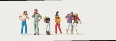 Merten 0212540 Jugendliche mit Handy 