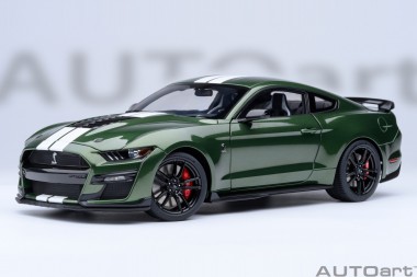 AUTOart 73097 Ford Mustang Shelby GT500 - green 