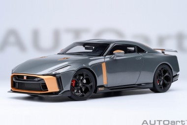 AUTOart 77510 Nissan GT-R50 by Italdesidn liquid kinet 