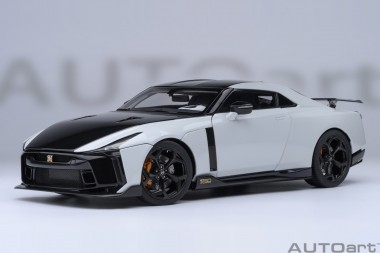 AUTOart 77511 Nissan GT-R50 by Italdesidn met. white 