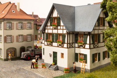 Noch 14010 Blumenkästen blühend rot 