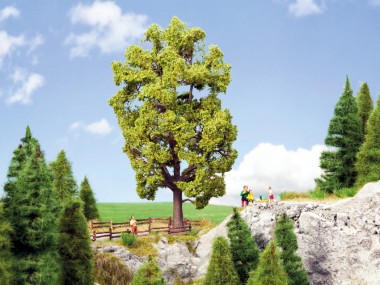 Noch 21781 Linde, 18,5 cm hoch  