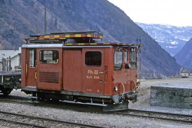 Bemo 1286116 RhB Xm 2/2 9916 "Jahresmodell 2025" 