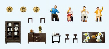 Preiser 10657 Beim Mittagessen. Speisezimmer- 