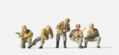 Preiser 16539 Geschützbedienung zu 7,5 cm PAK 40. 